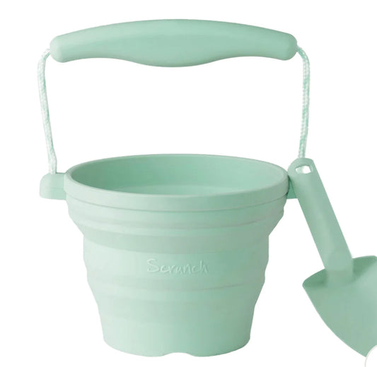 SCRUNCH SEEDLING, BEACH AND BATH MINI BUCKET + SPADE - GORGEOUS NEW UNISEX MINT COLOUR